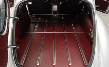 Jaguar-E-Type-1971-2D-Coupe-17