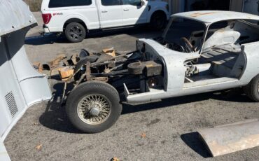 Jaguar-E-Type-1971-Coupe-7