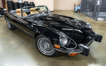 Jaguar-E-Type-1974-Convertible-12