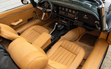 Jaguar-E-Type-1974-Convertible-33