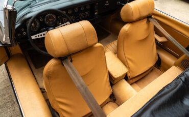 Jaguar-E-Type-1974-Convertible-35