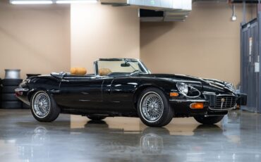 Jaguar-E-Type-1974-Convertible-8