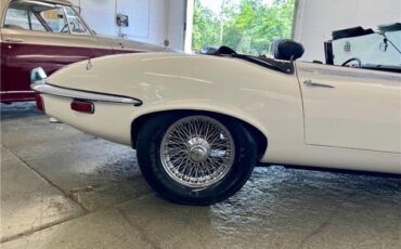 Jaguar-E-Type-Roadster-1973-12