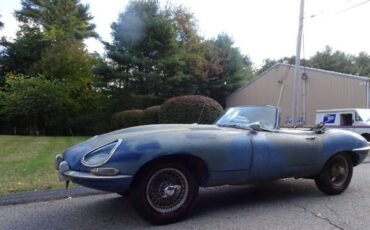Jaguar-E-type-1966-1