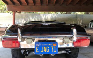 Jaguar-E-type-1971-Black-Biscuit-13