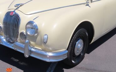 Jaguar-Mark-I-1957-11