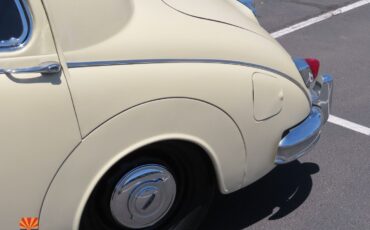 Jaguar-Mark-I-1957-12