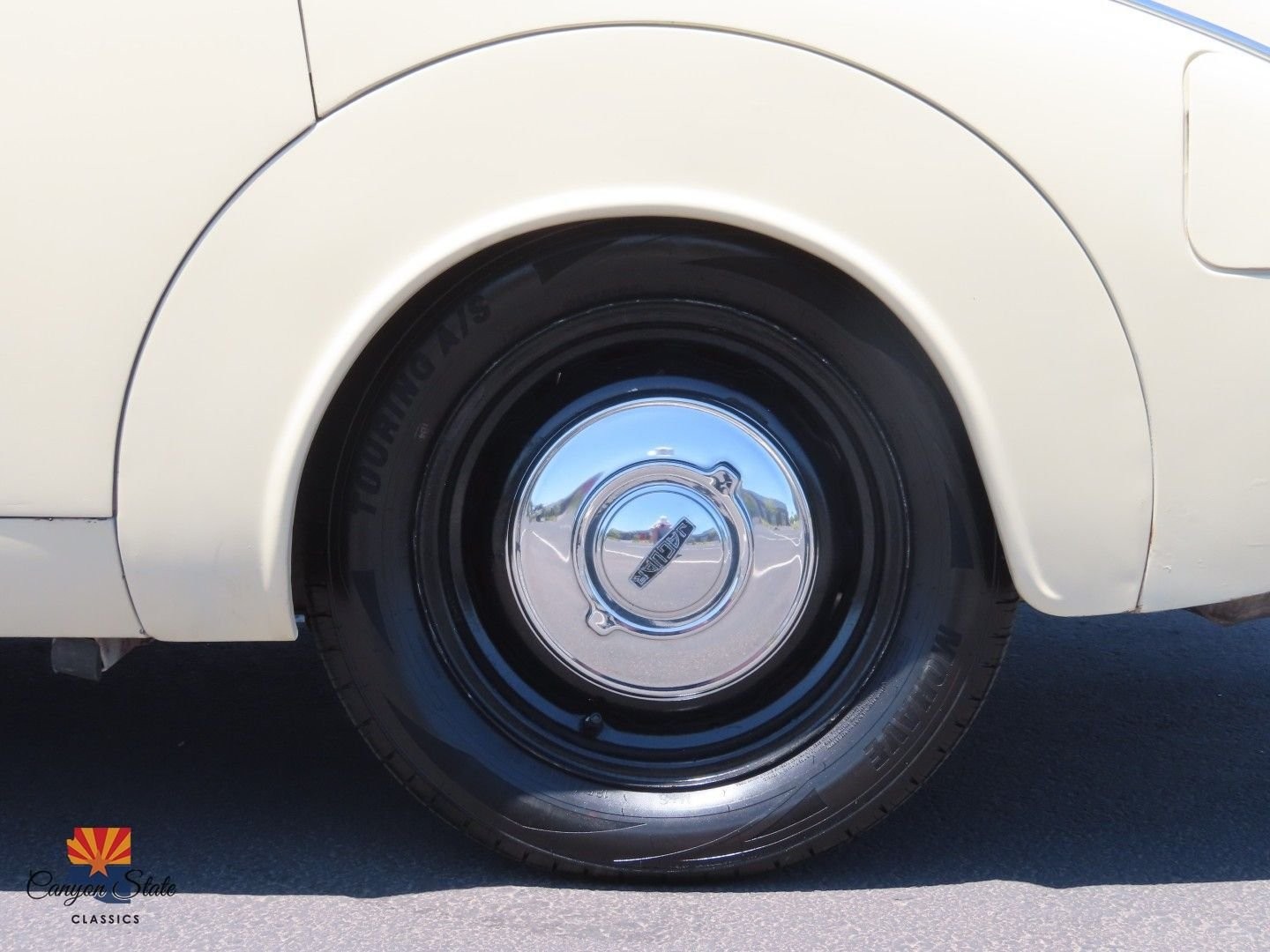 Jaguar-Mark-I-1957-18