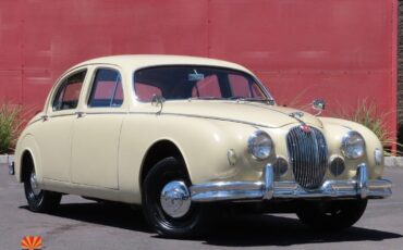 Jaguar-Mark-I-1957