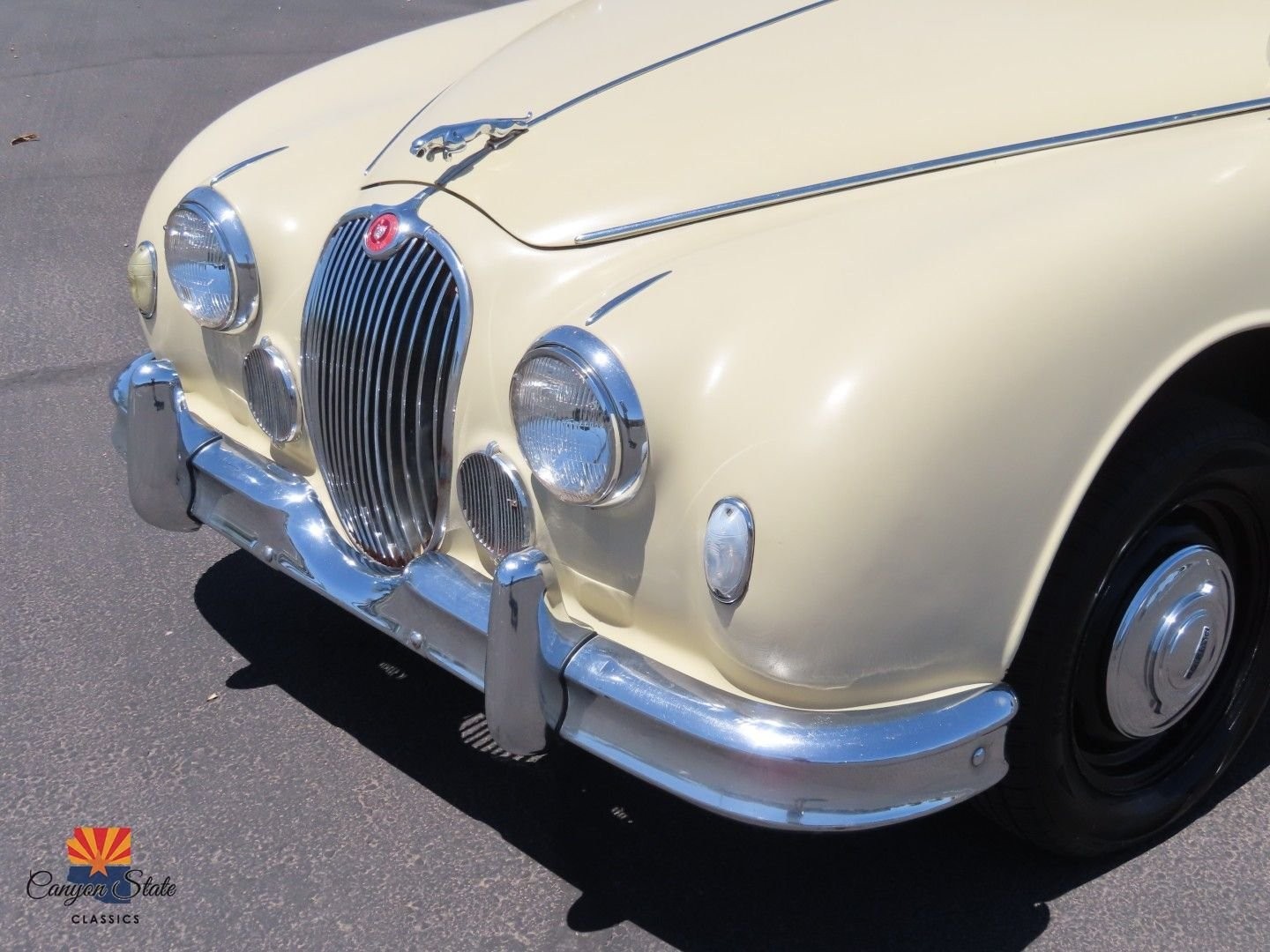 Jaguar-Mark-I-1957-38