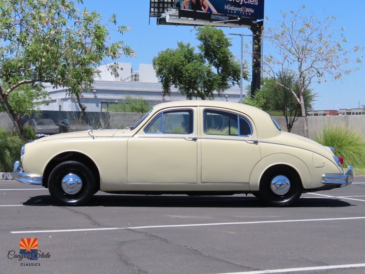 Jaguar-Mark-I-1957-7