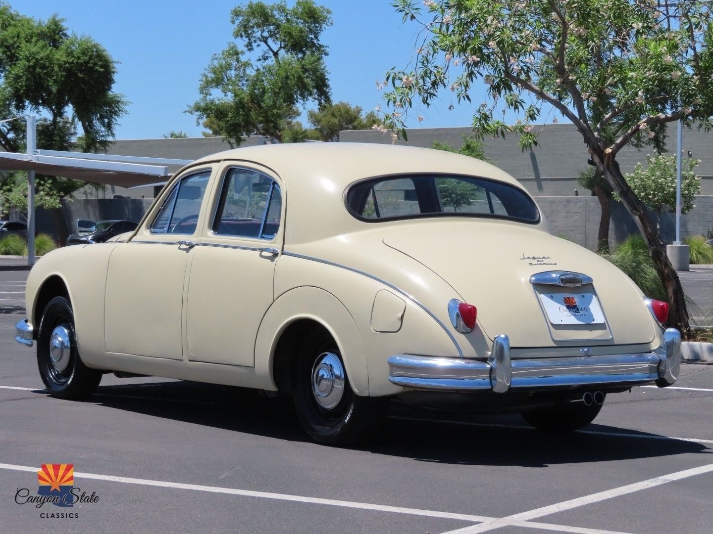 Jaguar-Mark-I-1957-Sedan-9