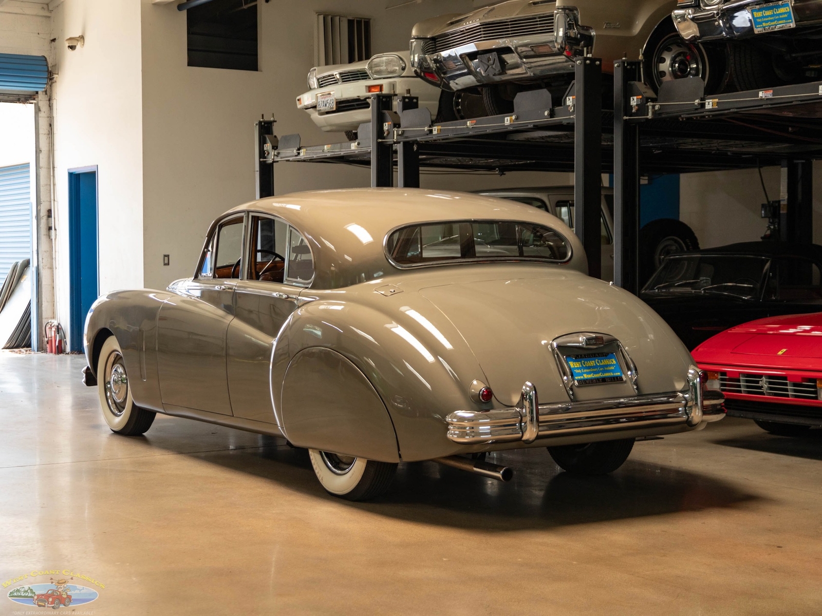 Jaguar-Mark-VII-1954-4-Door-Sedan-20