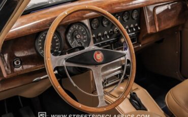 Jaguar-Mark-ii-1962-Blue-Biscuit-1