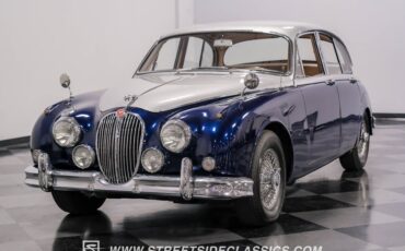 Jaguar-Mark-ii-1962-Blue-Biscuit-10