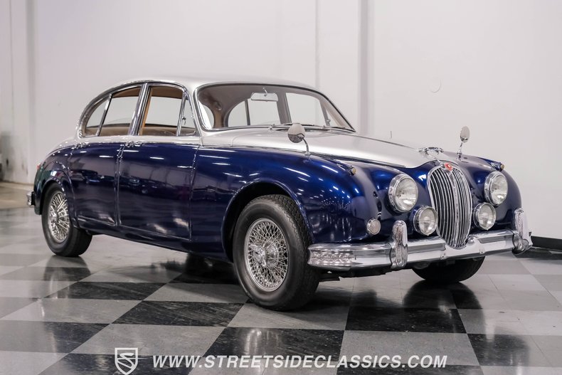 Jaguar-Mark-ii-1962-Blue-Biscuit-21