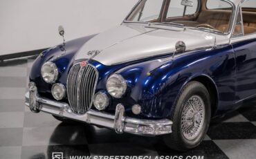Jaguar-Mark-ii-1962-Blue-Biscuit-24