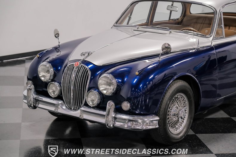 Jaguar-Mark-ii-1962-Blue-Biscuit-24