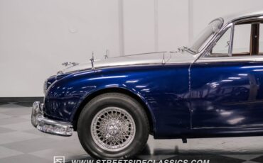 Jaguar-Mark-ii-1962-Blue-Biscuit-29