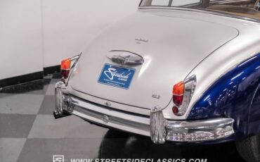 Jaguar-Mark-ii-1962-Blue-Biscuit-32