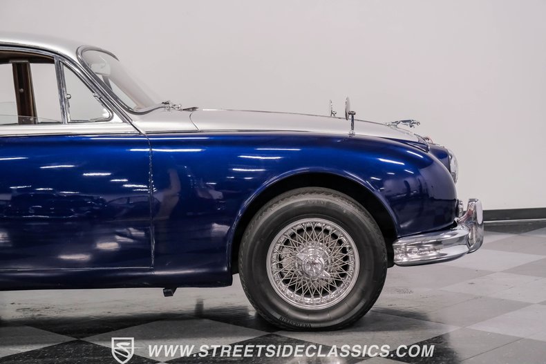 Jaguar-Mark-ii-1962-Blue-Biscuit-36