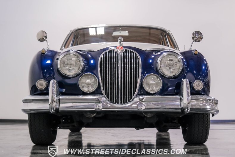 Jaguar-Mark-ii-1962-Blue-Biscuit-37