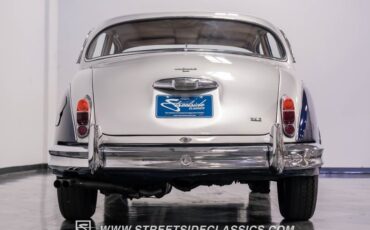 Jaguar-Mark-ii-1962-Blue-Biscuit-38
