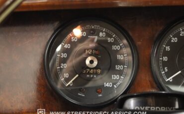 Jaguar-Mark-ii-1962-Blue-Biscuit-5
