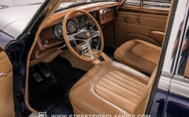 Jaguar-Mark-ii-1962-Blue-Biscuit-9