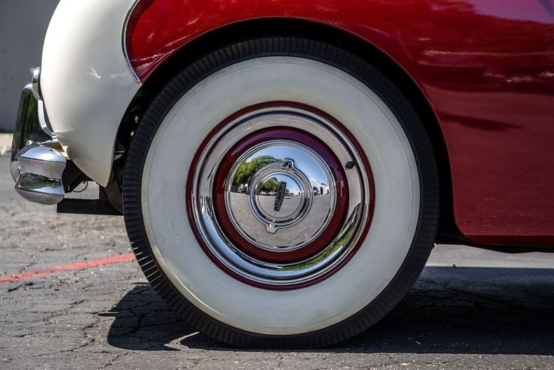 Jaguar-Mark-ix-1959-White-Black-28