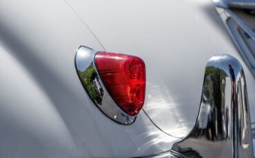 Jaguar-Mark-ix-1959-White-Black-47