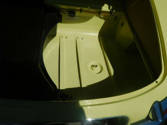Jaguar-Other-1962-Primrose-Yellow-Black-6