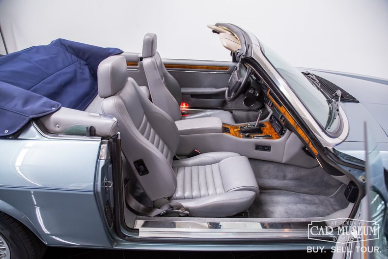 Jaguar-Other-1990-Blue-Metallic-Gray-Leather-30