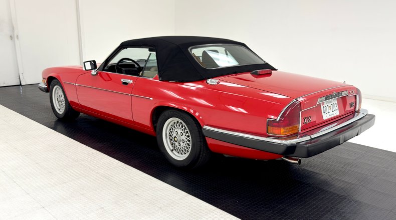 Jaguar-Other-1990-Signal-Red-Barley-18