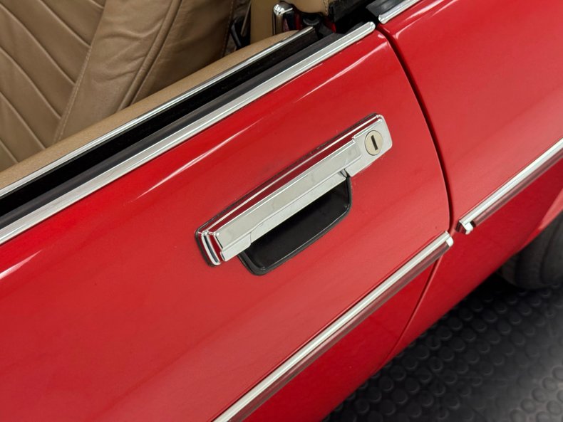 Jaguar-Other-1990-Signal-Red-Barley-31