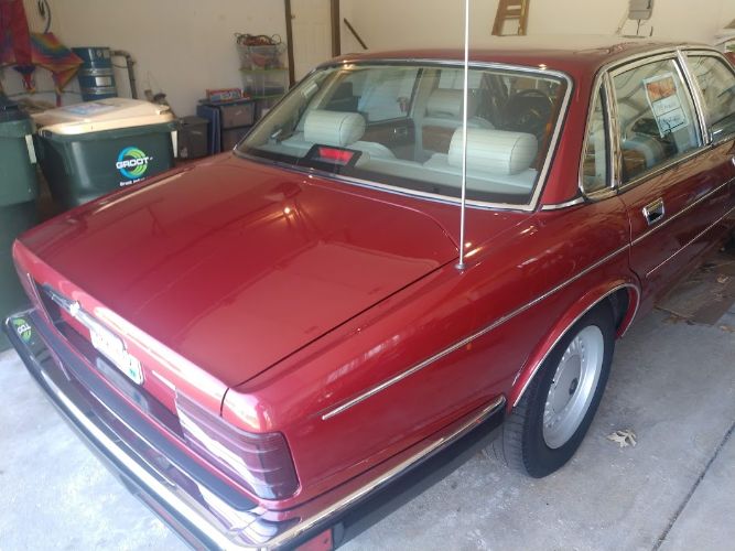 Jaguar-Vanden-plas-1989-5
