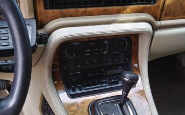 Jaguar-Vanden-plas-1994-4