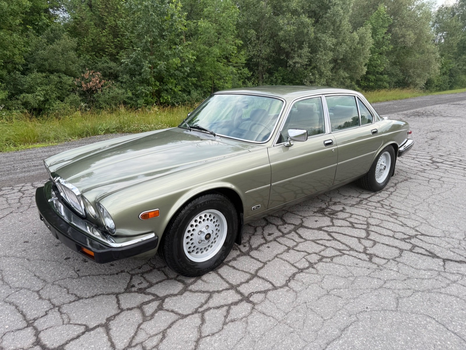 Jaguar XJ 1987 Sedan