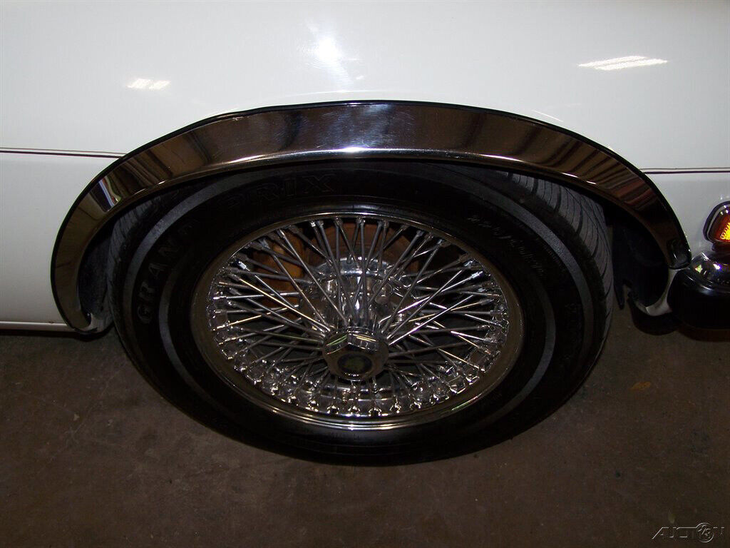 Jaguar-XJ-1989-Convertible-11