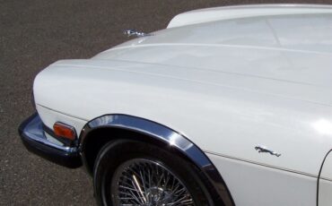 Jaguar-XJ-1989-Convertible-12