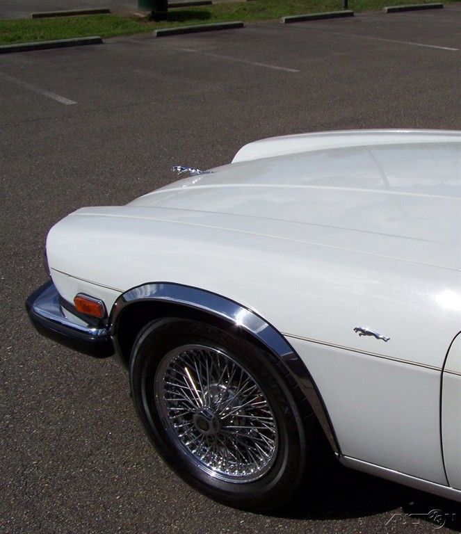 Jaguar-XJ-1989-Convertible-12