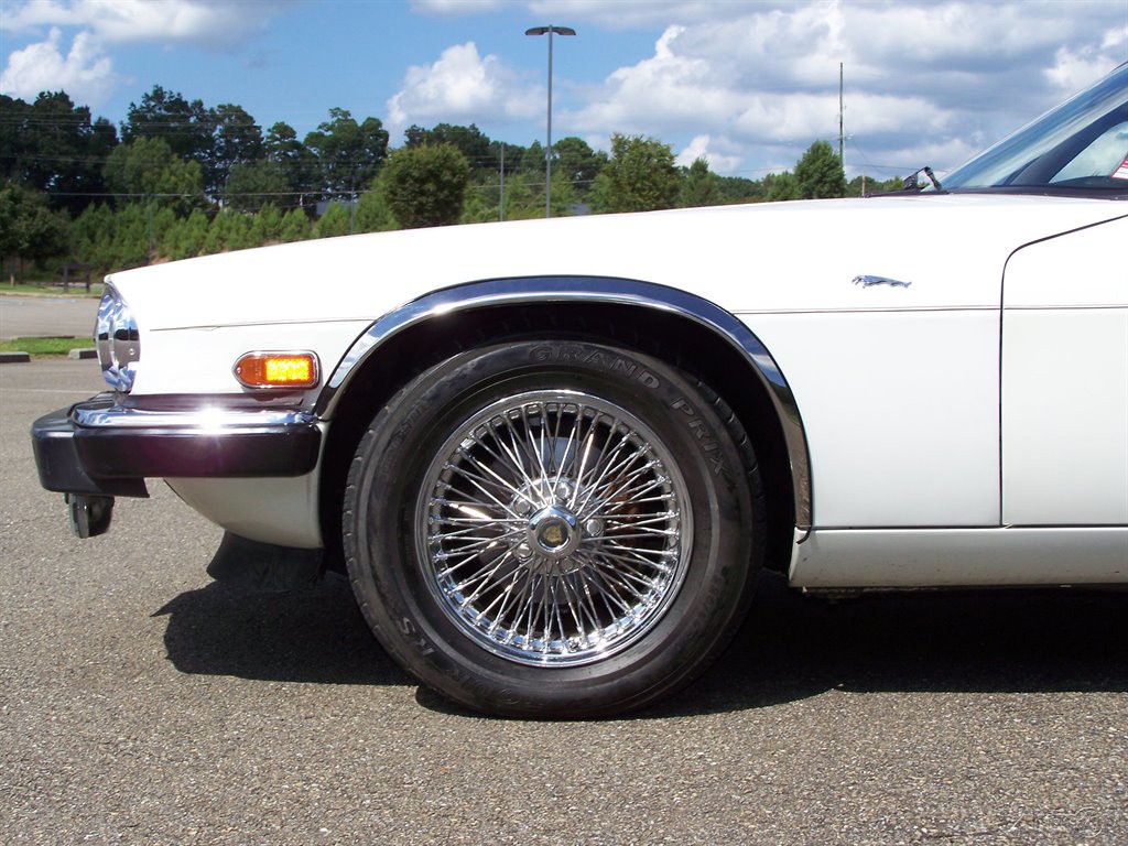 Jaguar-XJ-1989-Convertible-15
