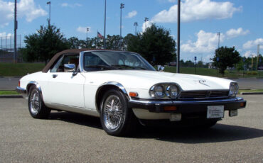 Jaguar-XJ-1989-Convertible-2