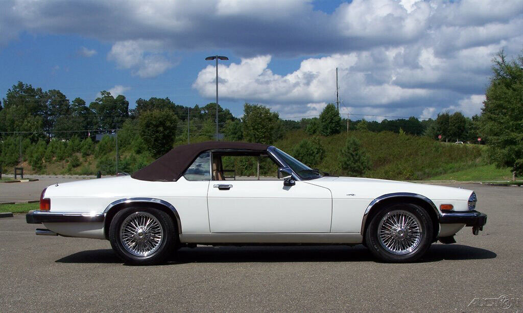 Jaguar-XJ-1989-Convertible-4