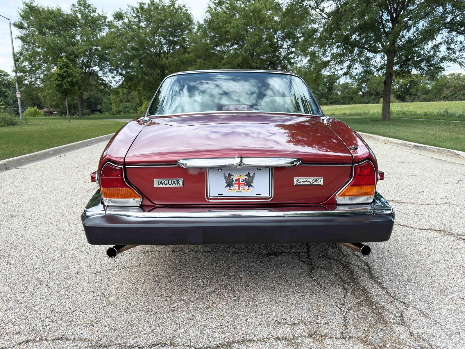 Jaguar-XJ-6-Series-III-1987-12