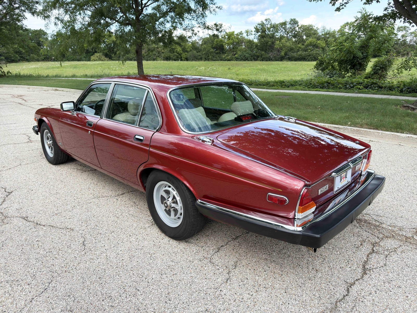 Jaguar-XJ-6-Series-III-1987-15