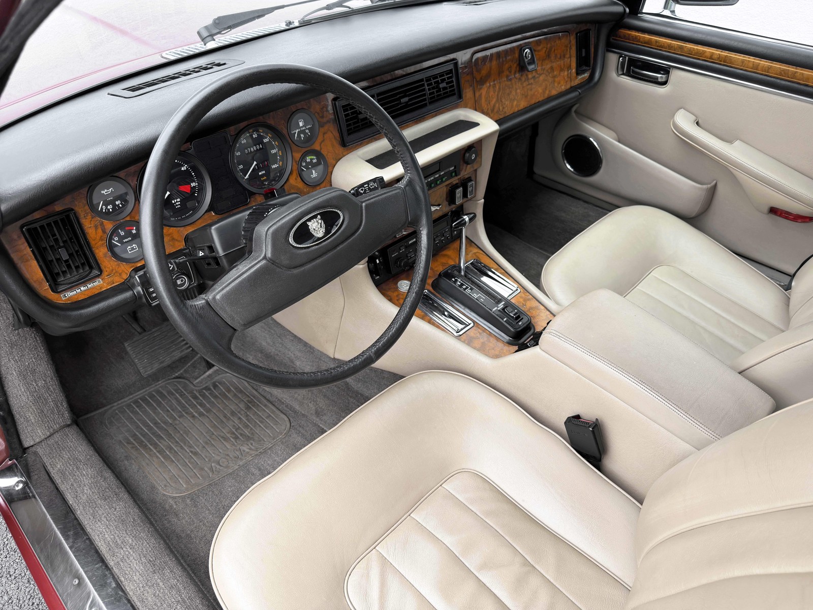 Jaguar-XJ-6-Series-III-1987-20