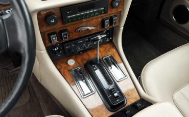 Jaguar-XJ-6-Series-III-1987-31