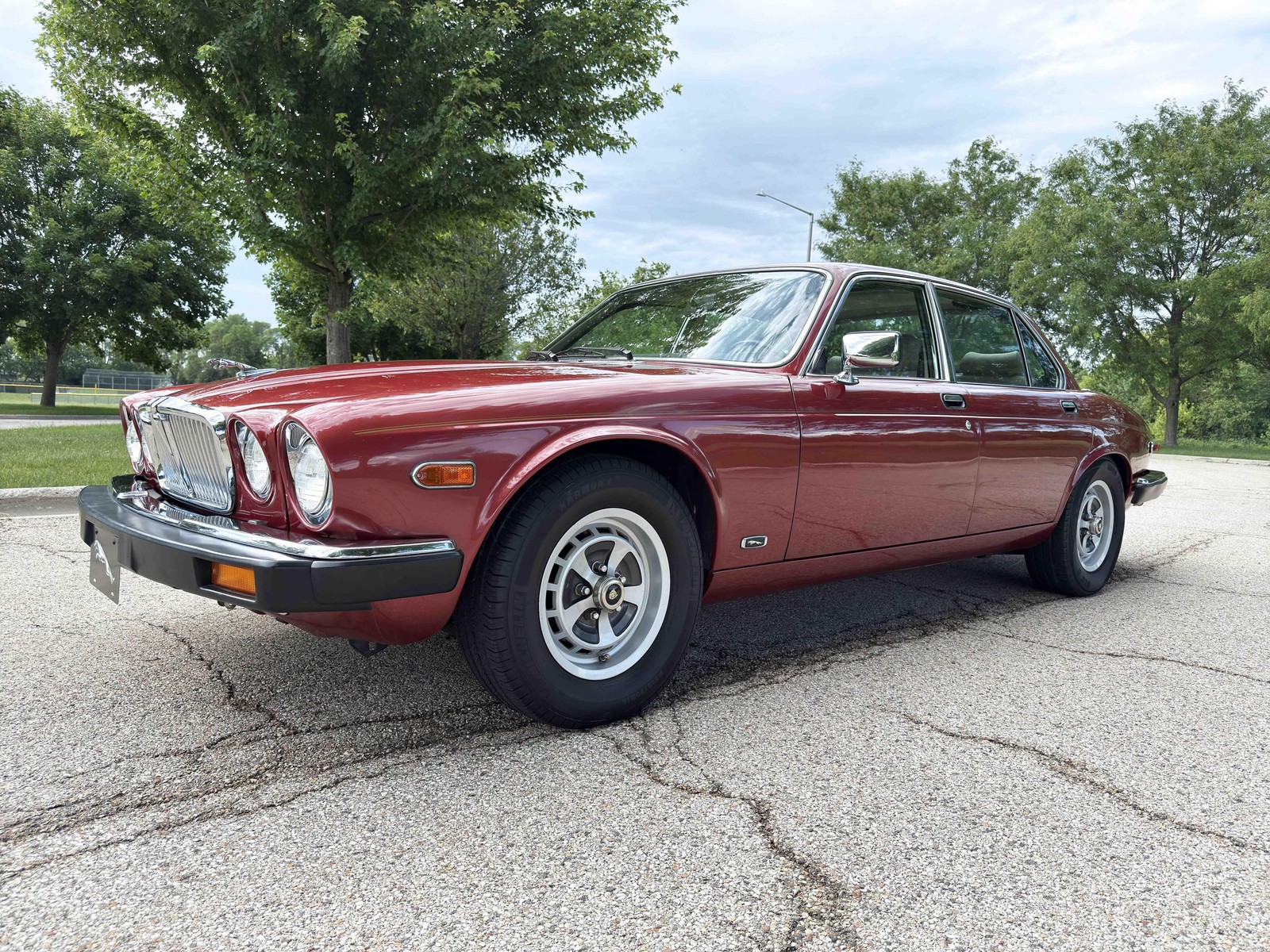 Jaguar-XJ-6-Series-III-1987-38