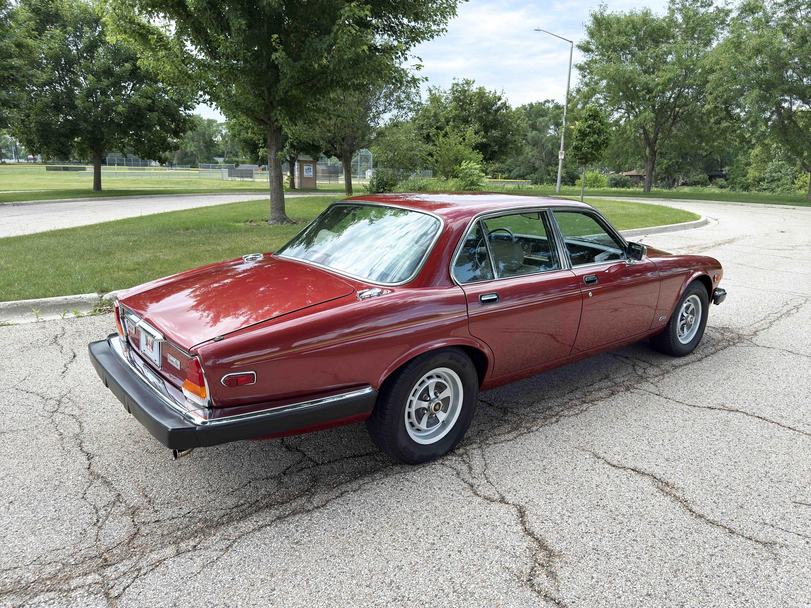 Jaguar-XJ-6-Series-III-1987-8
